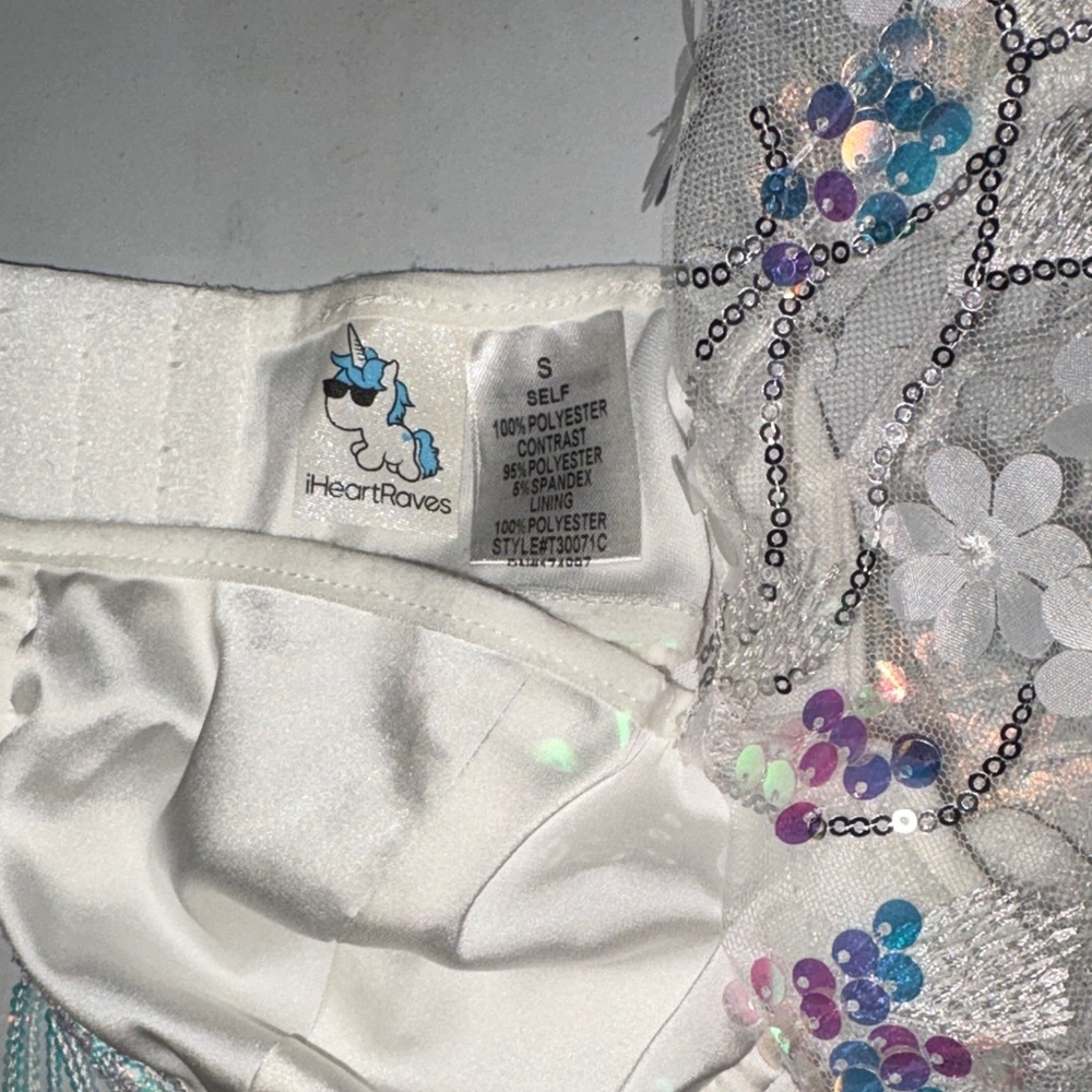 #1 Floral Embellished rave set with Fringe - Picture 5 of 8